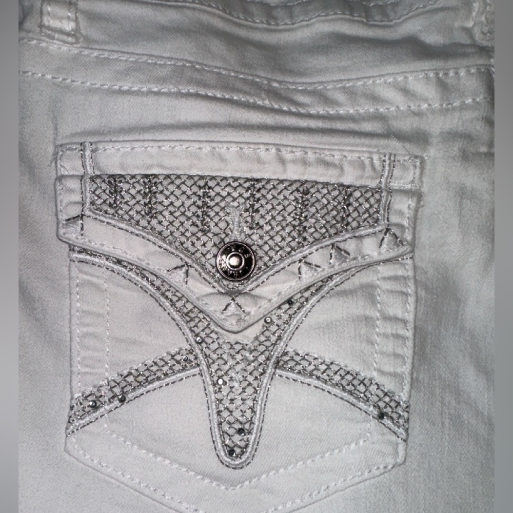 VGS White Embellished Capri Jeans - Size 10
Summer Career Beach Office Casual - Picture 3 of 7